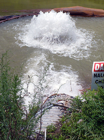 One of Otterbine's Industrial Aerating Fountains